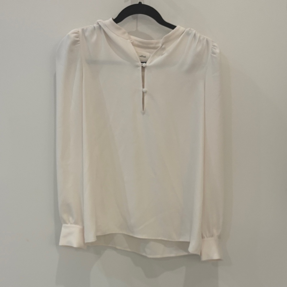Aritzia Wilfred Cream Blouse with Keyhole Detail